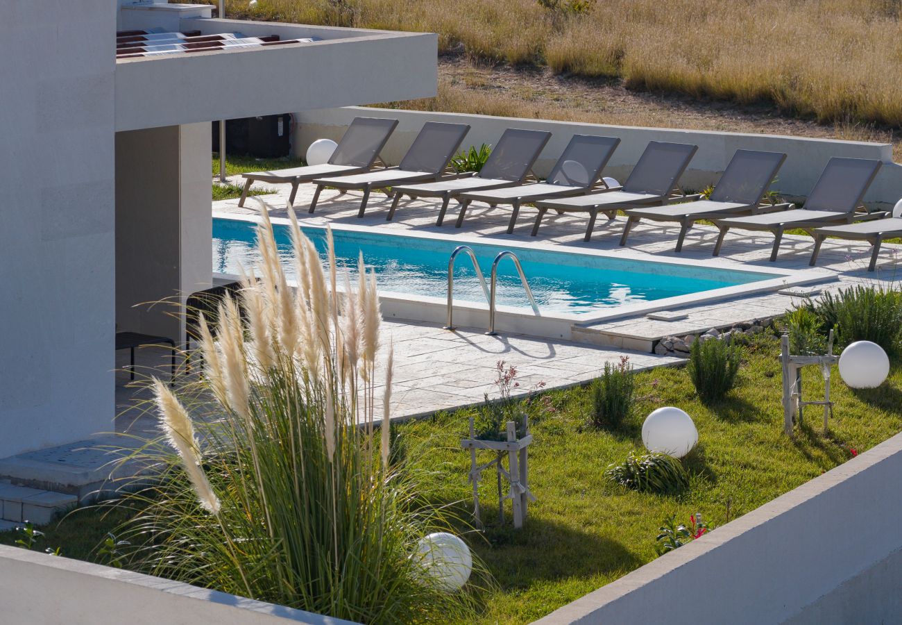 Villa in Rovanjska - Villa Wave of Love mit Meerblick und Pool