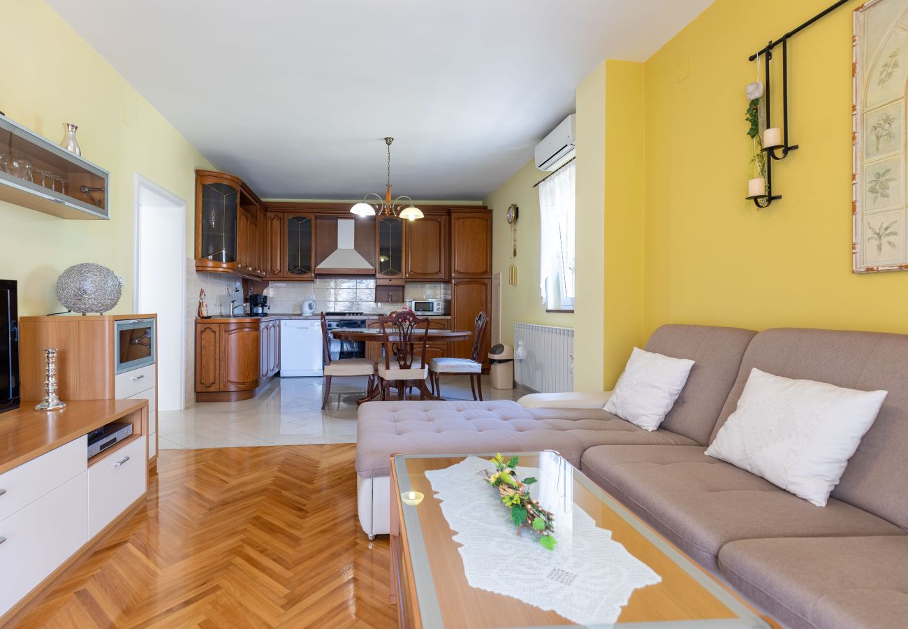 Ferienwohnung in Zadar -  Ferienwohnung Marinko No.2 nahe SC Višnjik