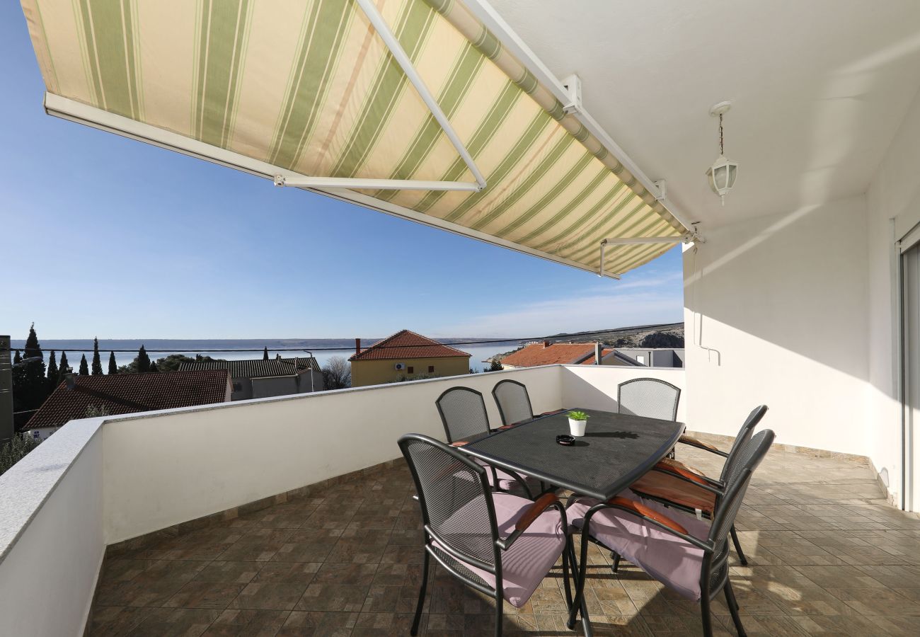 Ferienwohnung in Maslenica - Ferienwohnung Filip mit Meerblick und Balkon