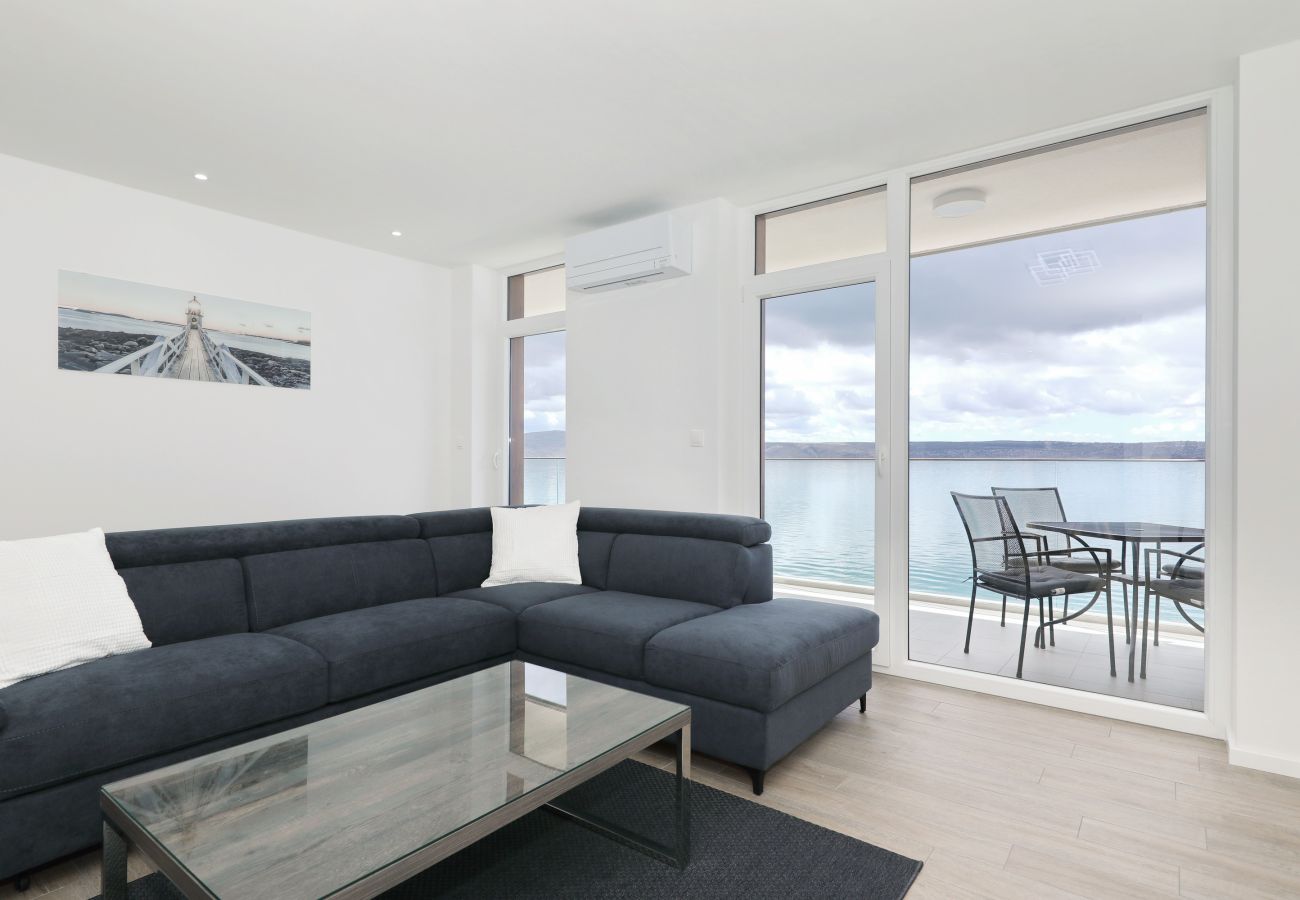 Ferienwohnung in Starigrad - Ferienwohnung Meeresbrise 4 direkt am Meer