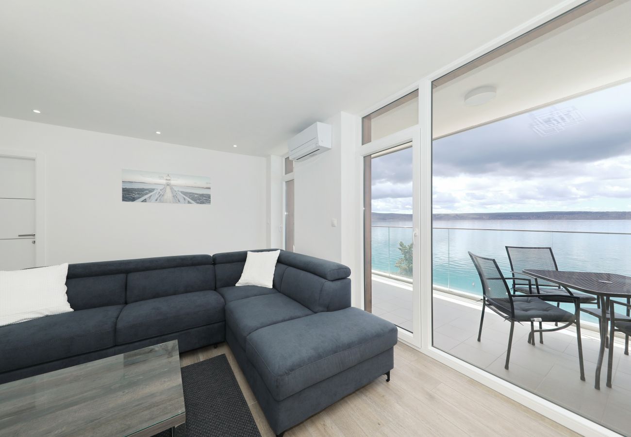 Ferienwohnung in Starigrad - Ferienwohnung Meeresbrise 4 direkt am Meer