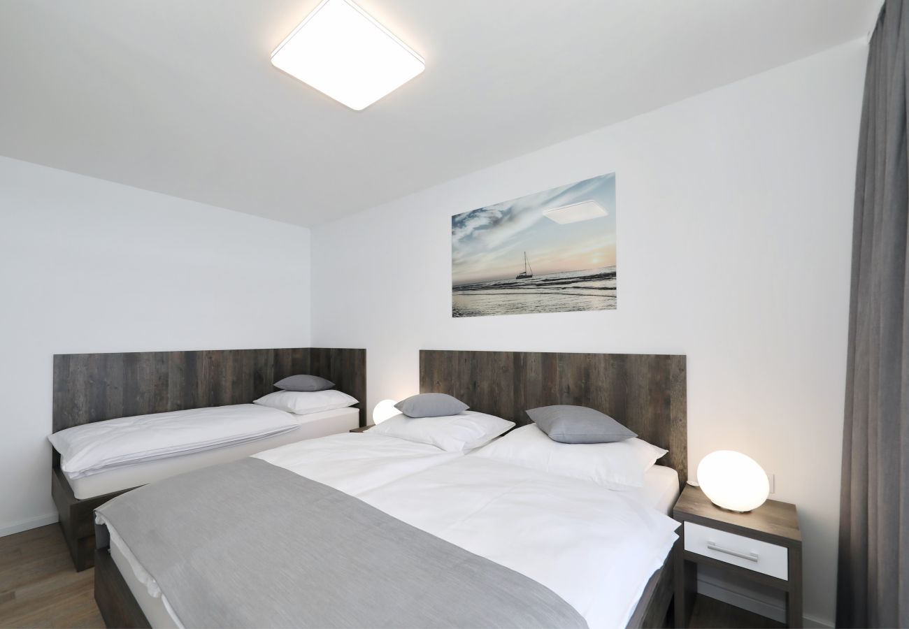 Ferienwohnung in Starigrad - Ferienwohnung Meeresbrise 4 direkt am Meer