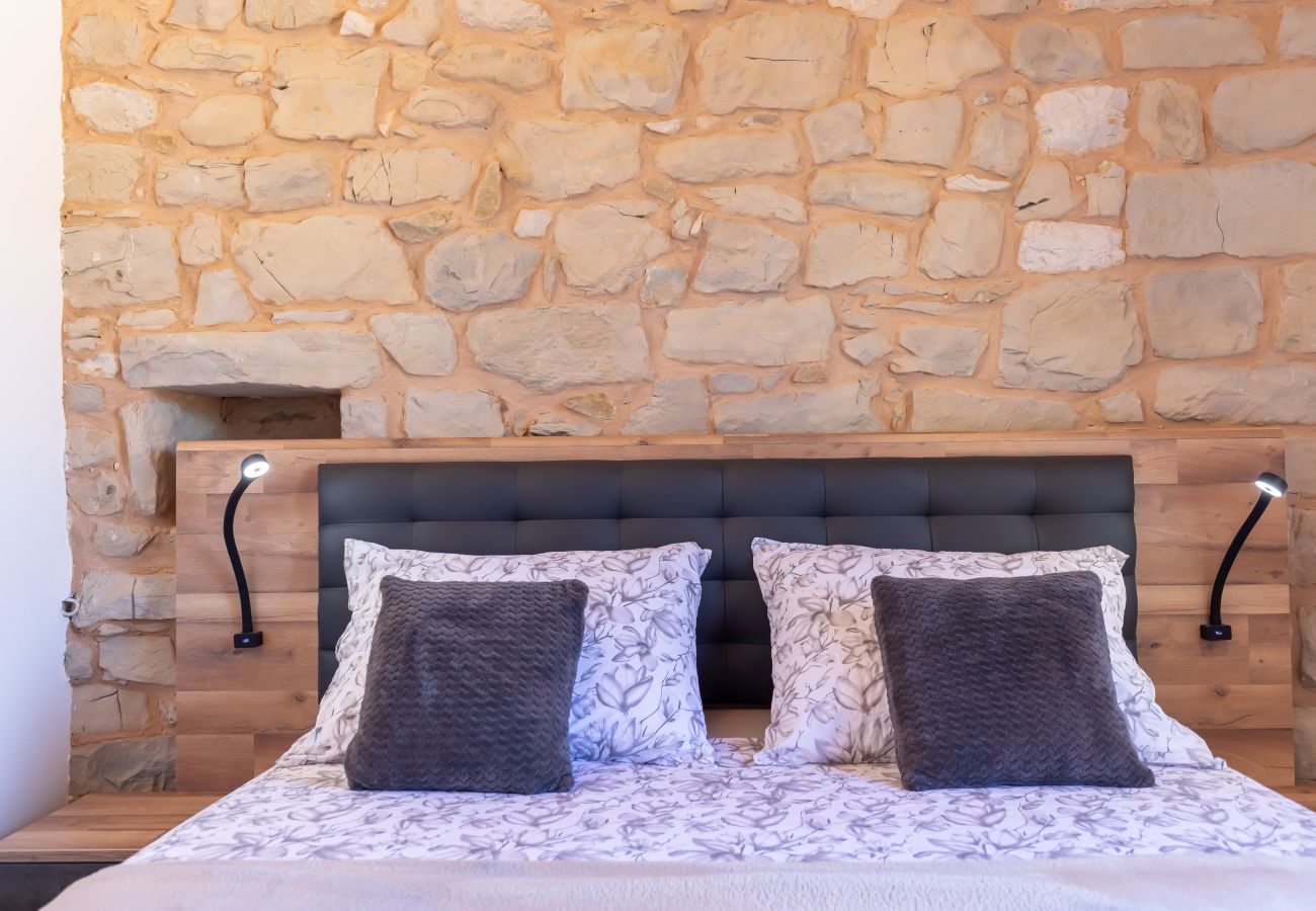 Ferienhaus in Ražanac - Ferienhaus Fortica mit Meerblick