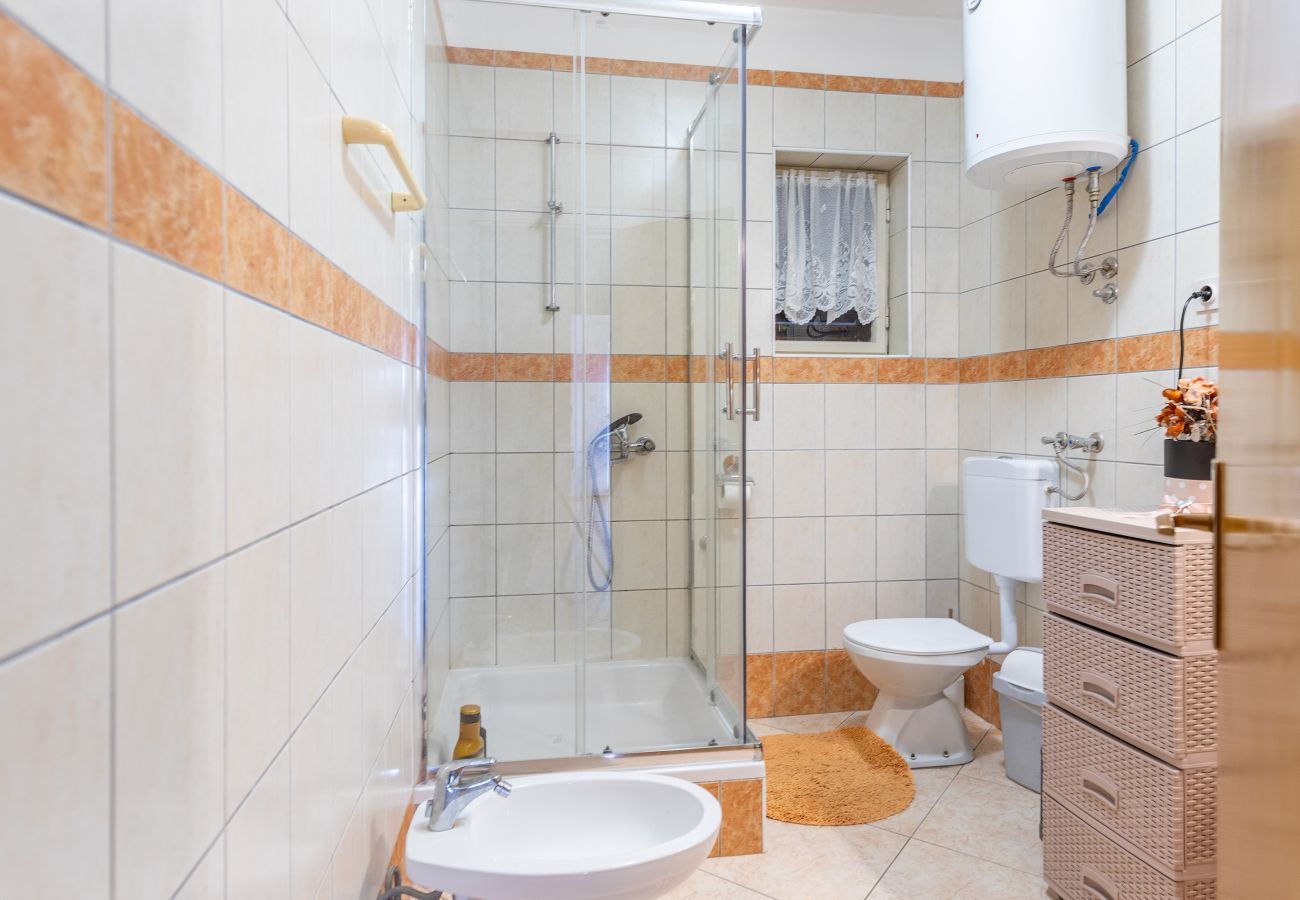 Zimmeranmietung in Starigrad - Zimmer Tinka No.1 strandnah