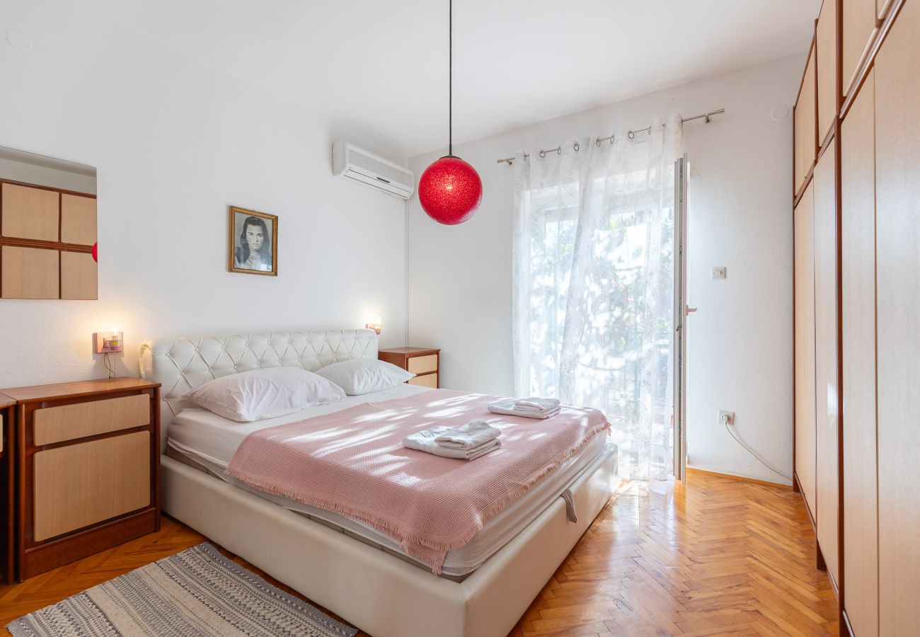 Zimmeranmietung in Starigrad - Zimmer Tinka No.1 strandnah