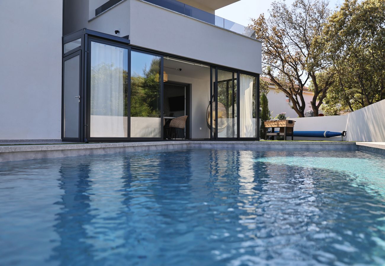 Ferienwohnung in Nin - Ferienwohnung RoBell mit Privatpool