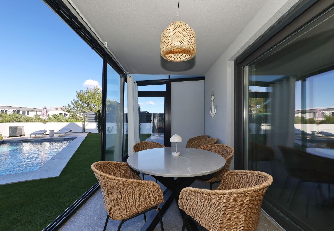 Ferienwohnung in Nin - Ferienwohnung RoBell mit Privatpool