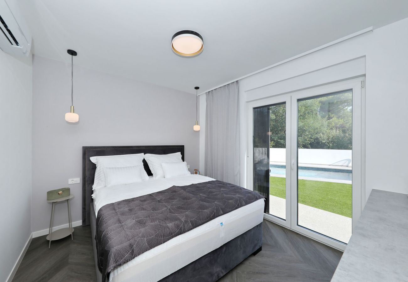 Ferienwohnung in Nin - Ferienwohnung RoBell mit Privatpool