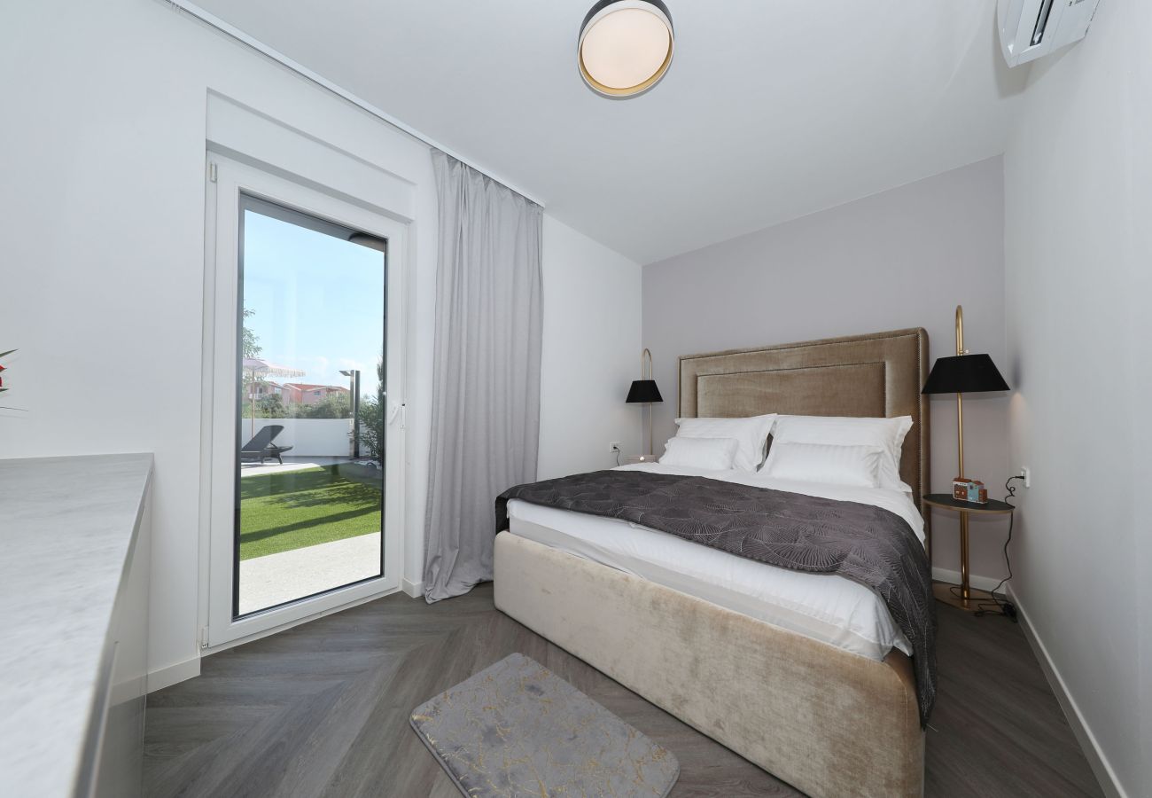 Ferienwohnung in Nin - Ferienwohnung RoBell mit Privatpool