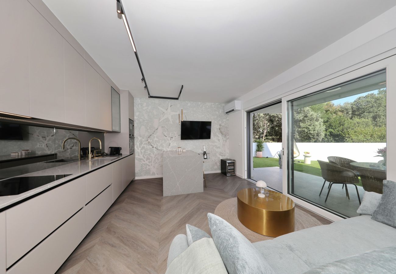 Ferienwohnung in Nin - Ferienwohnung RoBell mit Privatpool