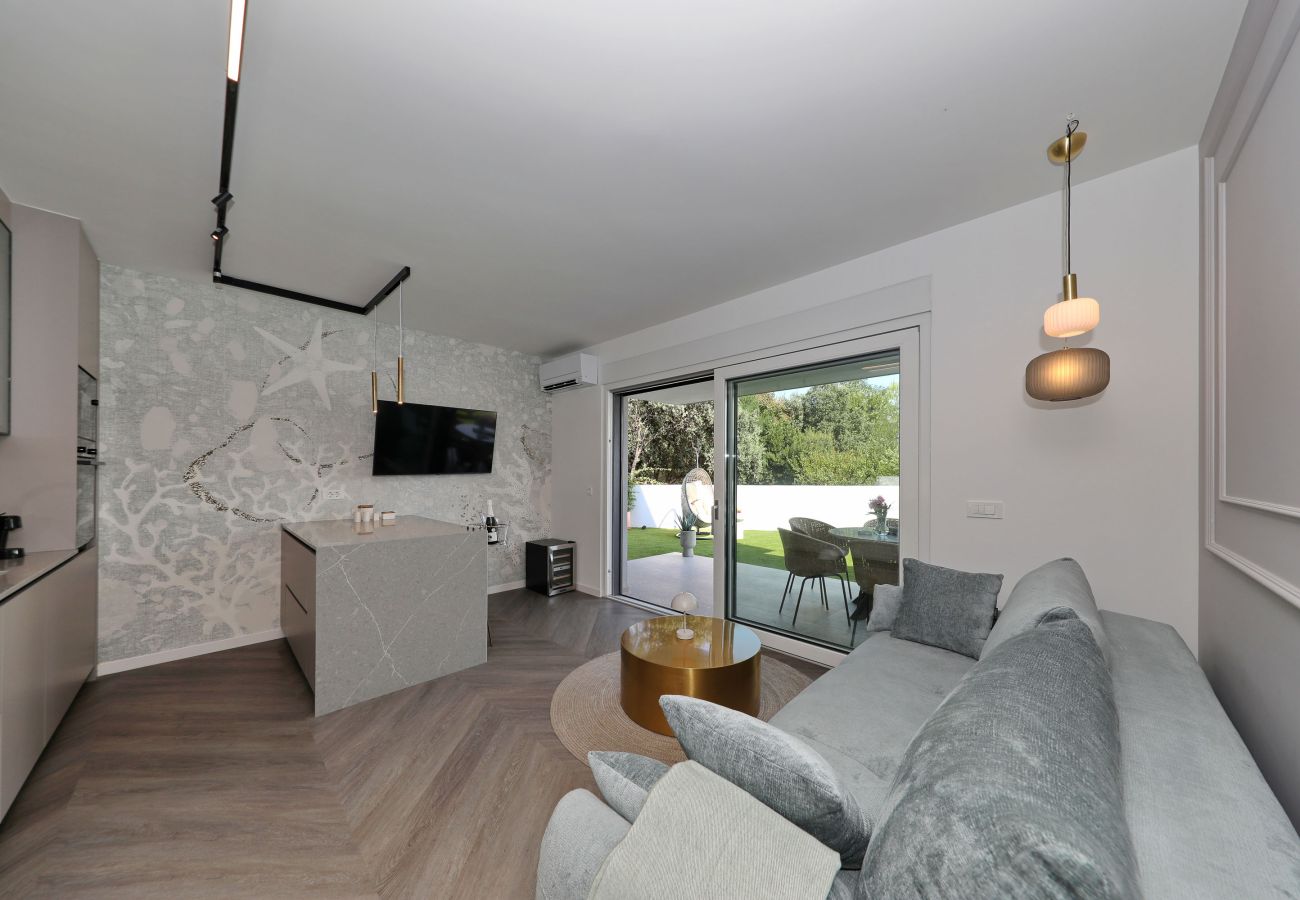Ferienwohnung in Nin - Ferienwohnung RoBell mit Privatpool