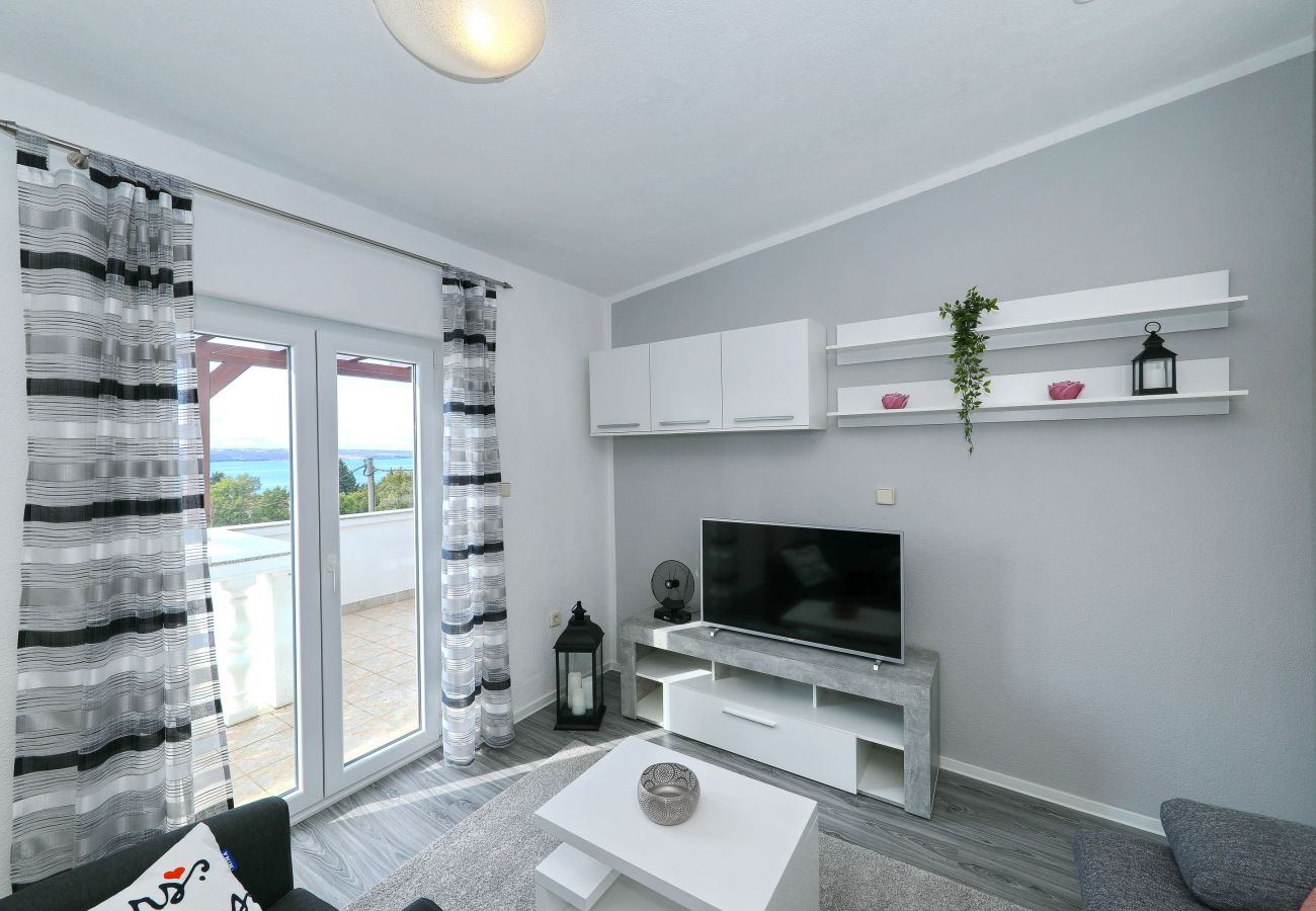 Ferienwohnung in Maslenica - Ferienwohnung Simaruna mit Meerblick