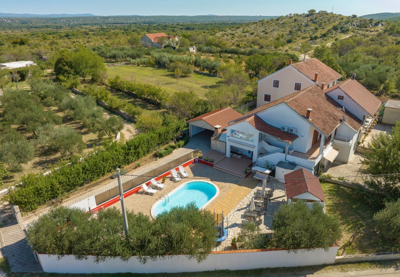 Ferienhaus in Polaca - Ferienhaus Polaca mit Pool