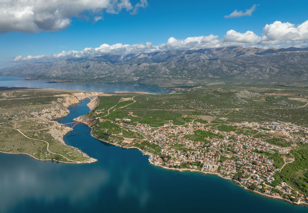 Ferienwohnung in Maslenica - Ferienwohnung Kala mit beheiztem Privatpool