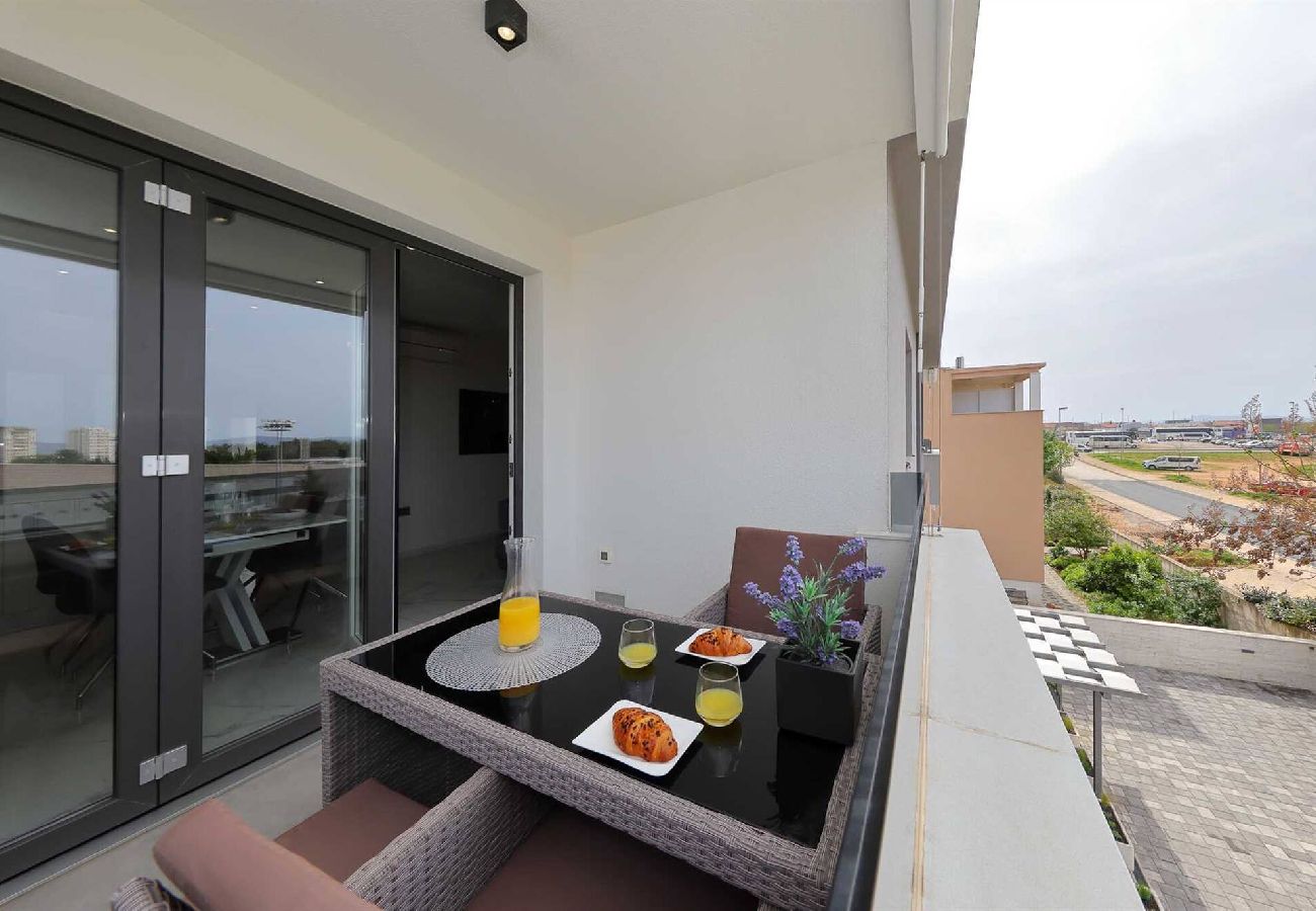 Ferienwohnung in Zadar - Ferienwohnung Luxury Apartment 3 mit Balkon