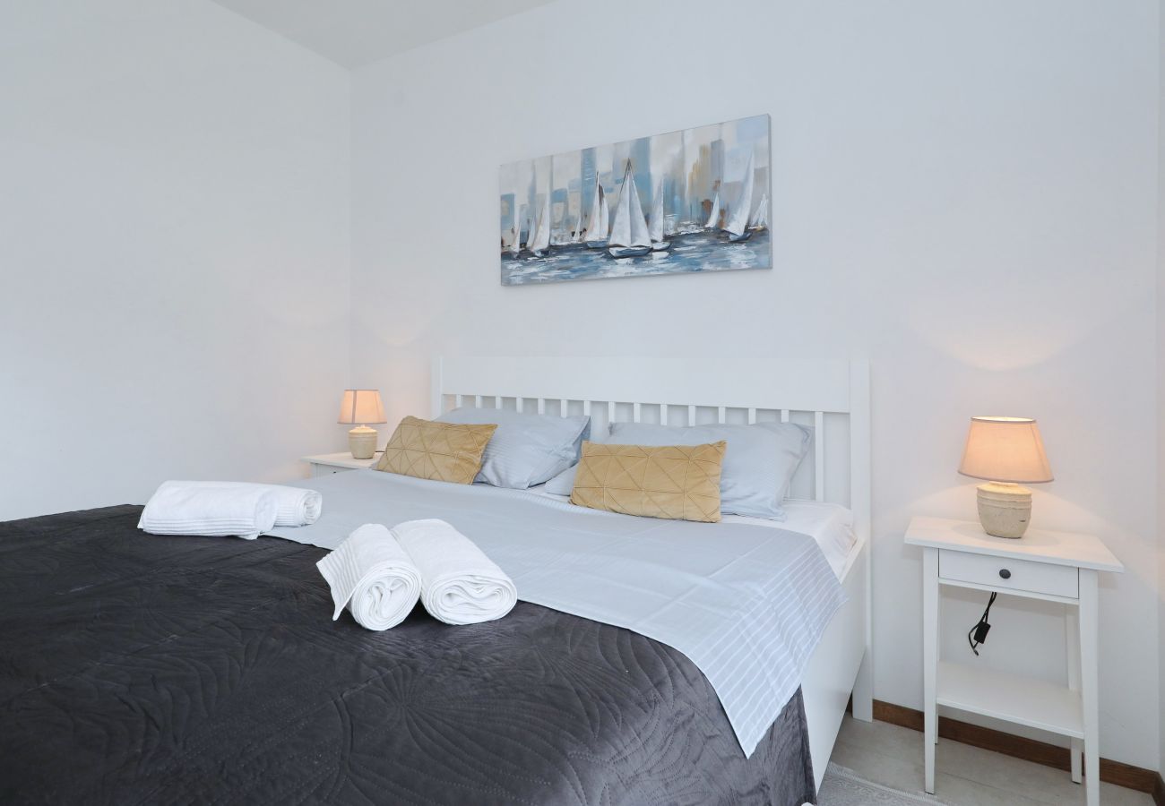 Ferienhaus in Lovinac - Ferienhaus Demare mit beheiztem Pool