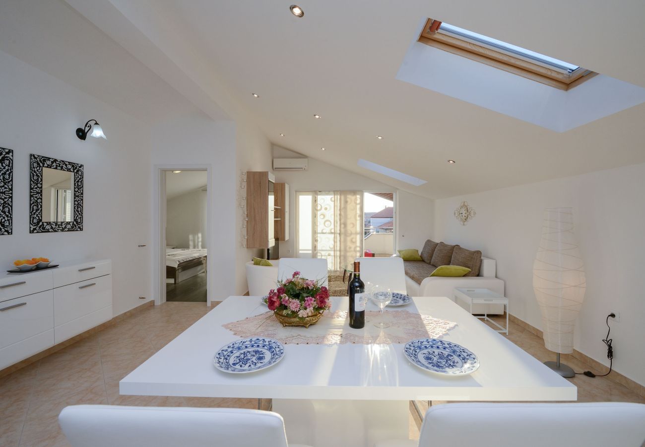 Ferienwohnung in Zadar - Ferienwohnung Marinko No.1 nahe SC Višnjik