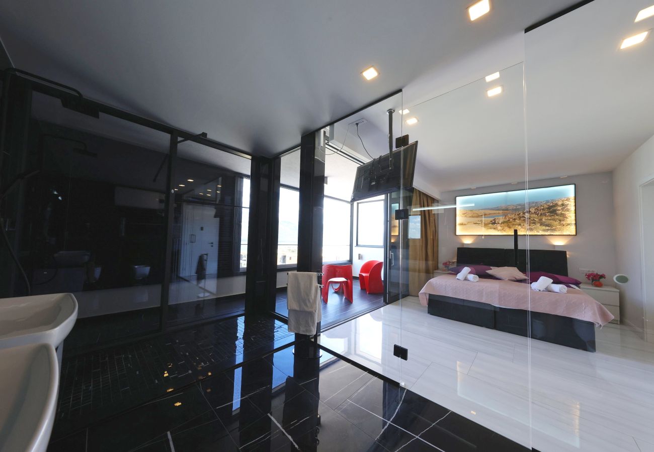 Villa in Vinjerac - Villa One mit beheiztem Pool