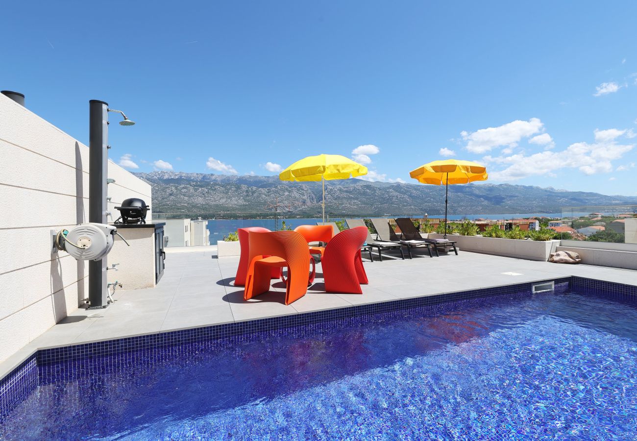 Villa in Vinjerac - Villa One mit beheiztem Pool