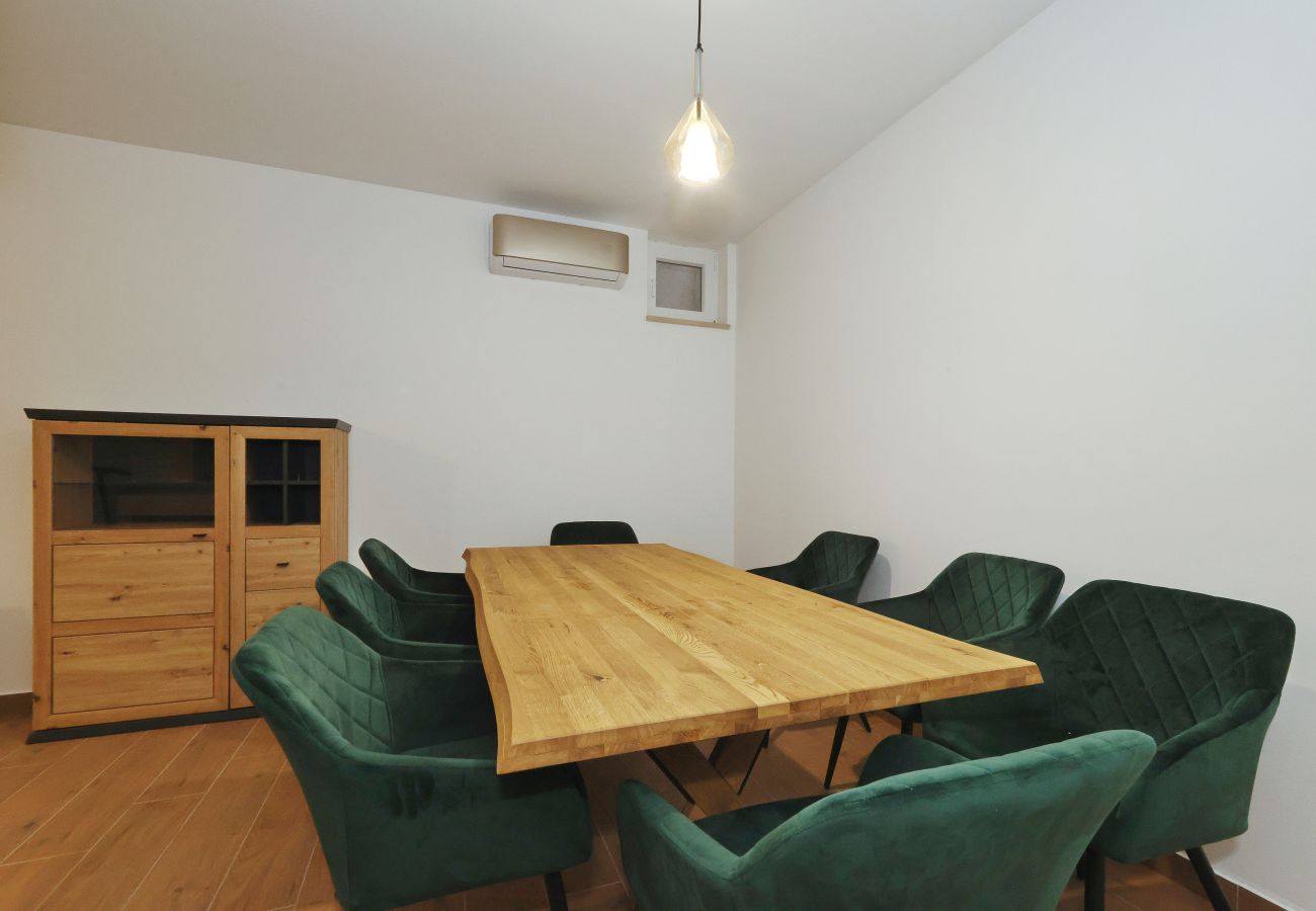 Ferienhaus in Zadar - Ferienhaus Casa Coral mit beheiztem Privatpool