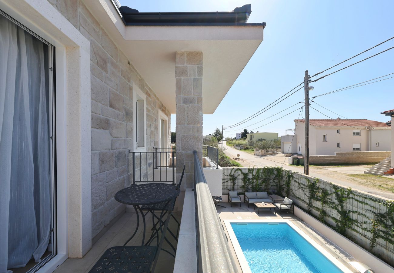 Ferienhaus in Zadar - Ferienhaus Casa Coral mit beheiztem Privatpool
