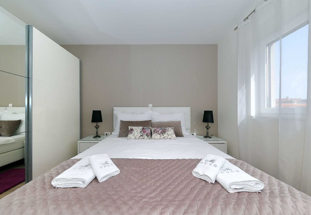 Ferienwohnung in Zadar - Ferienwohnung Luxury Apartment 4 mit Balkon