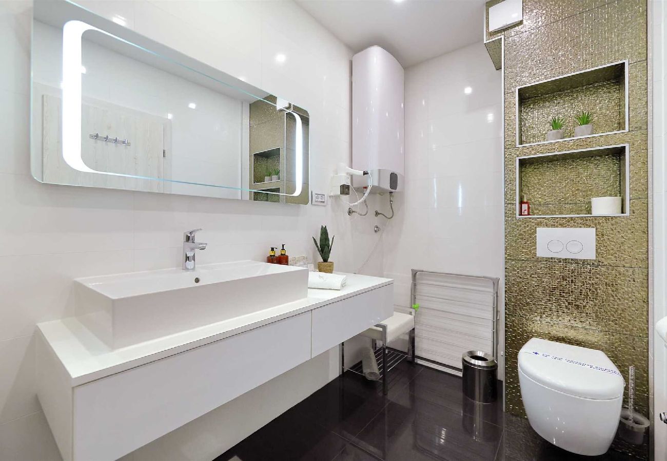Ferienwohnung in Zadar - Ferienwohnung Luxury Apartment 4 mit Balkon
