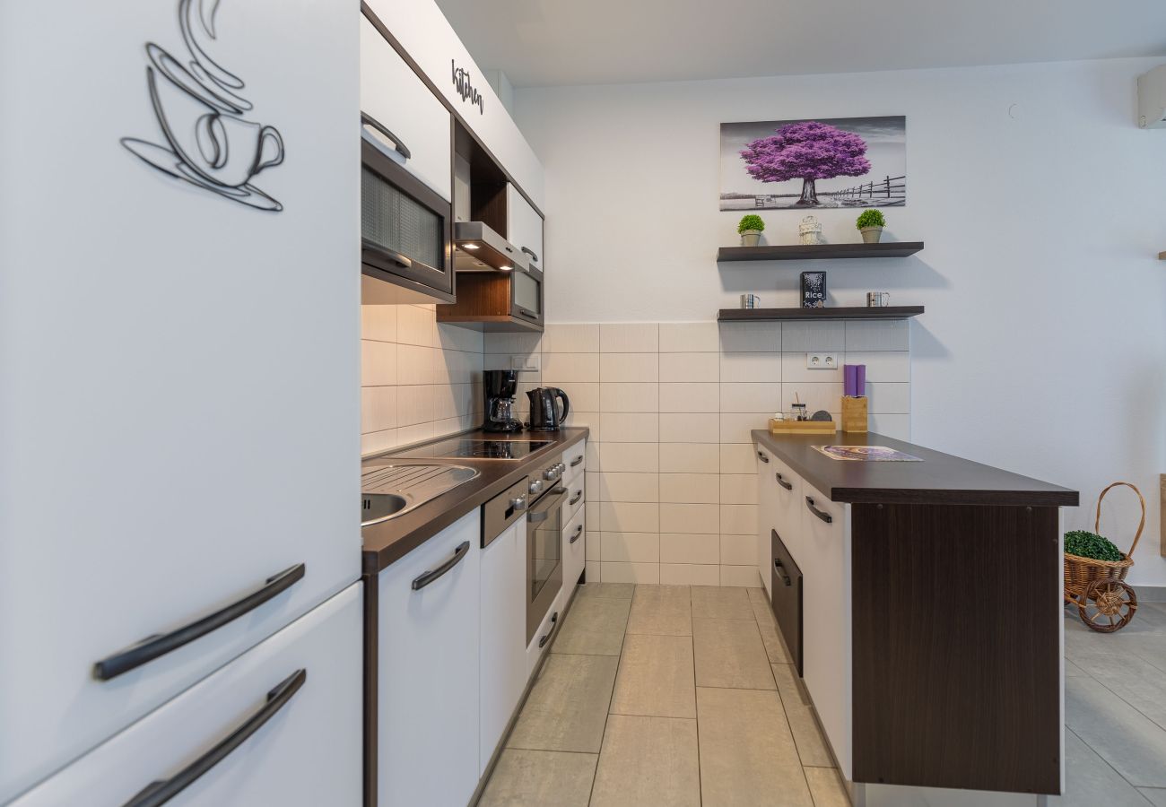 Ferienwohnung in Starigrad - Ferienwohnung Sea & Stone No.2 strandnah