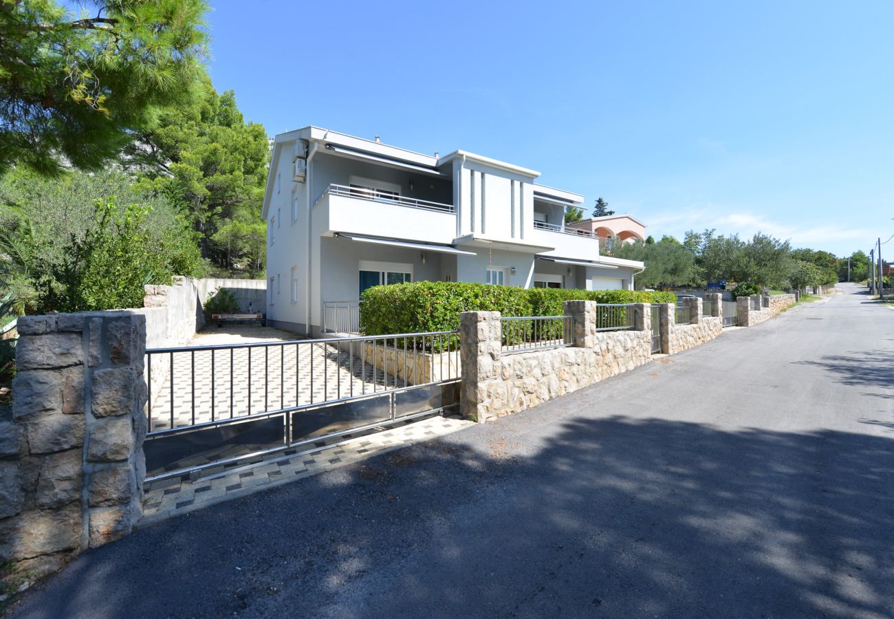 Ferienwohnung in Starigrad - Ferienwohnung Sea & Stone No.2 strandnah