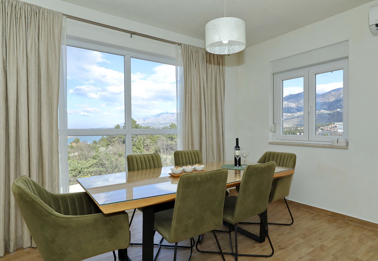 Ferienwohnung in Rovanjska - Ferienwohnung Temida mit Meerblick