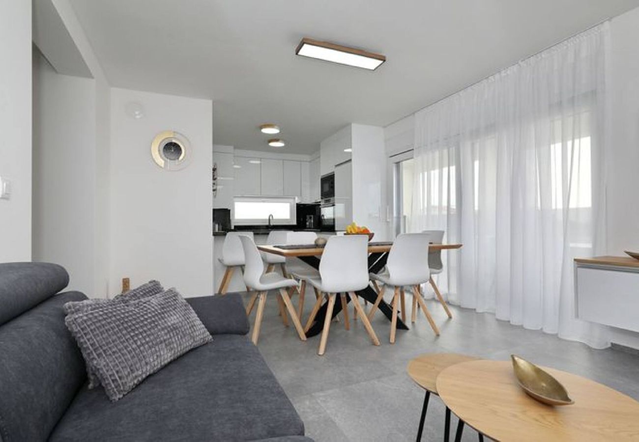Ferienwohnung in Vir - Ferienwohnung Cicak No 2 mit Meerblick