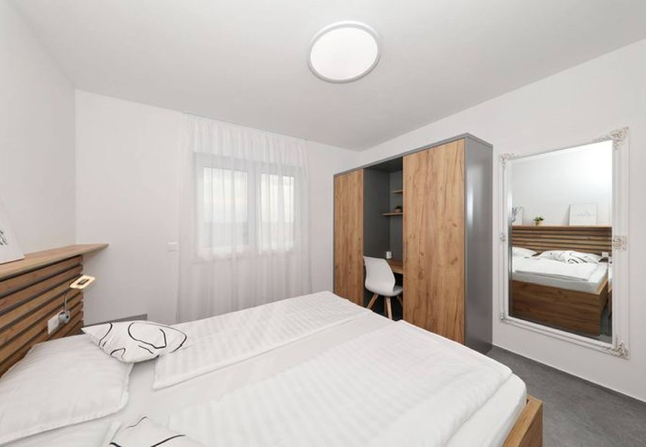 Ferienwohnung in Vir - Ferienwohnung Cicak No 2 mit Meerblick