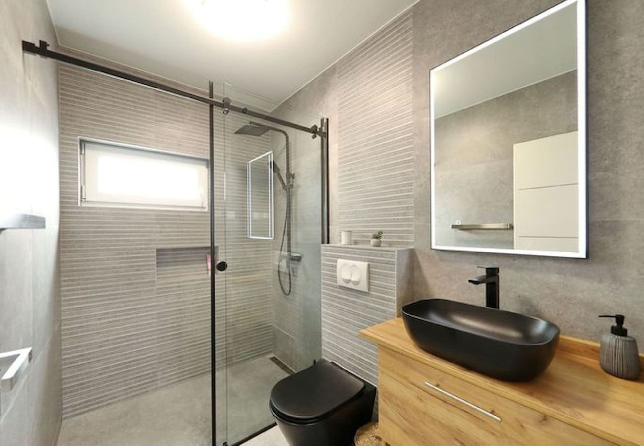 Ferienwohnung in Vir - Ferienwohnung Cicak No 2 mit Meerblick