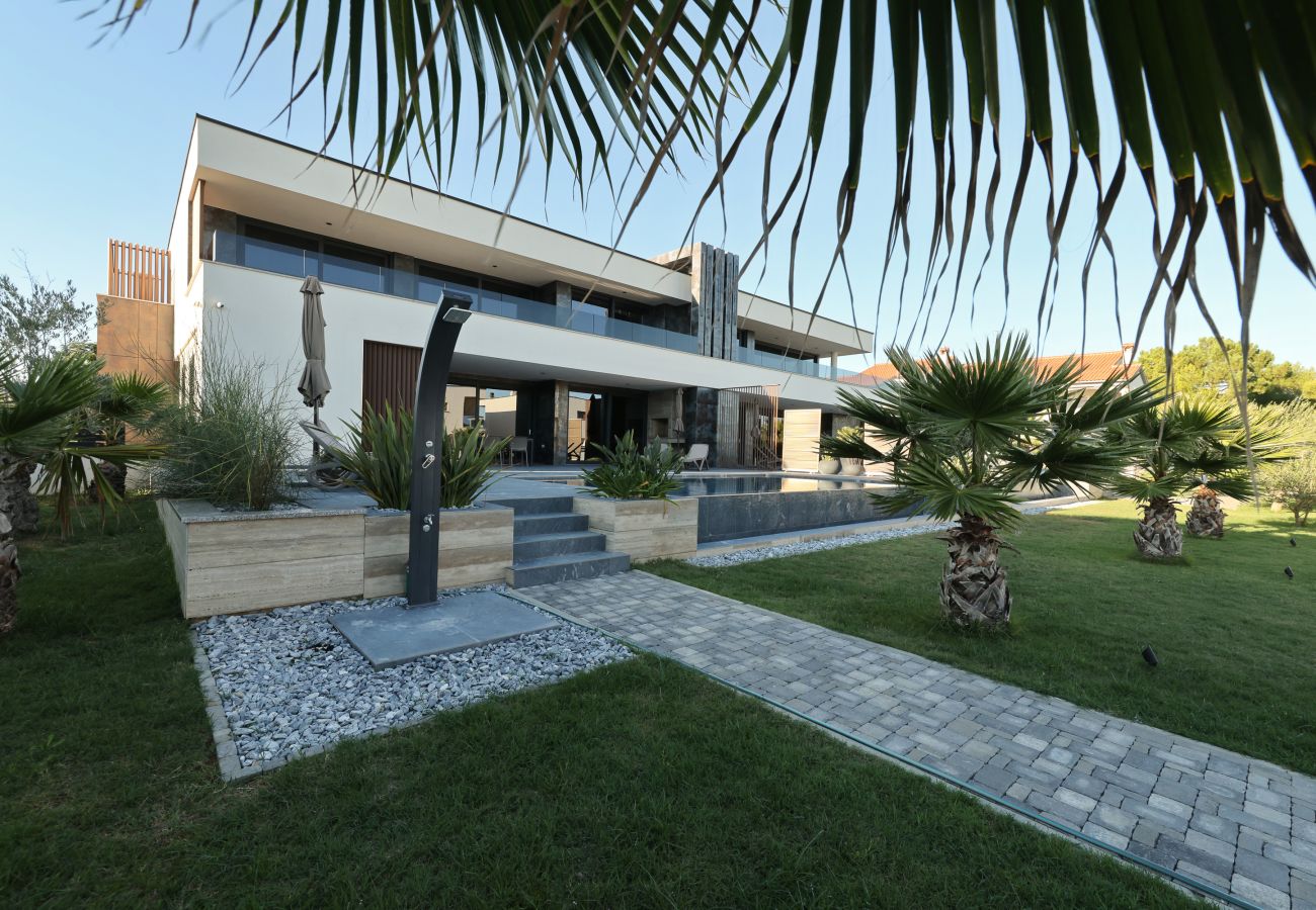 Villa in Vir - Villa Suva Punta Luxe mit Privatpool