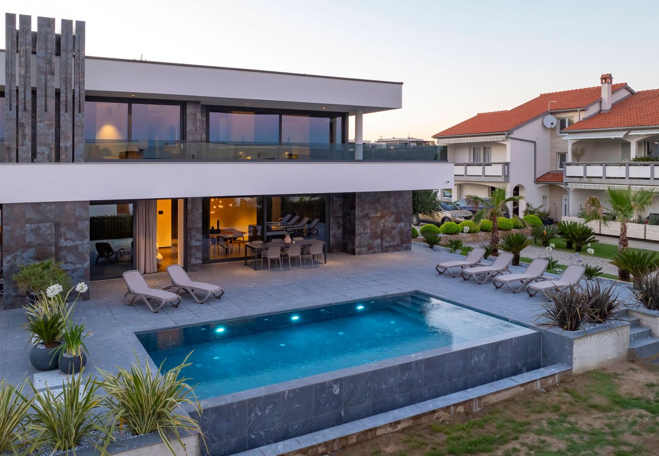 Villa in Vir - Villa Suva Punta Luxe mit Privatpool
