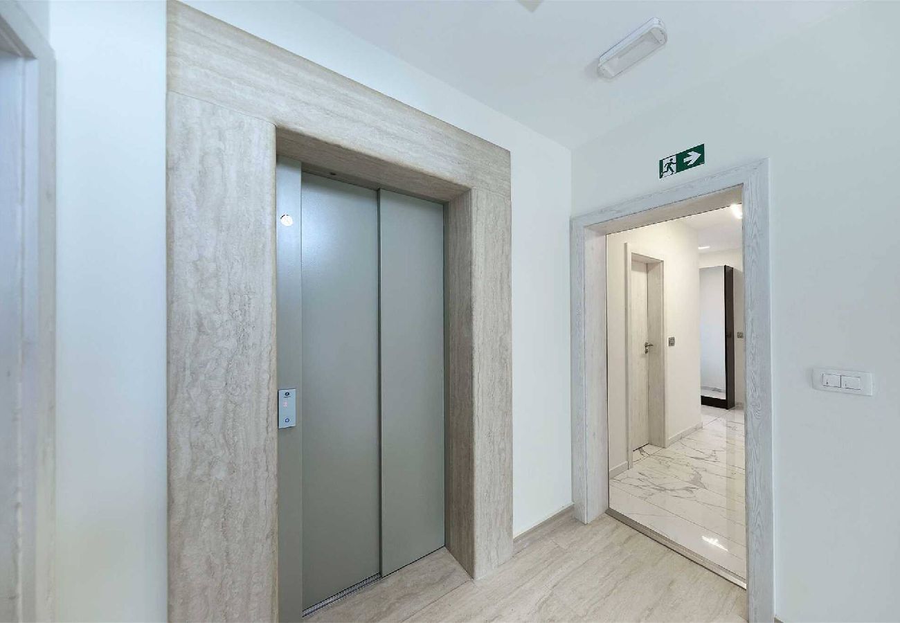 Ferienwohnung in Zadar -  Penthouse 5 mit Whirlpool und Meerblick