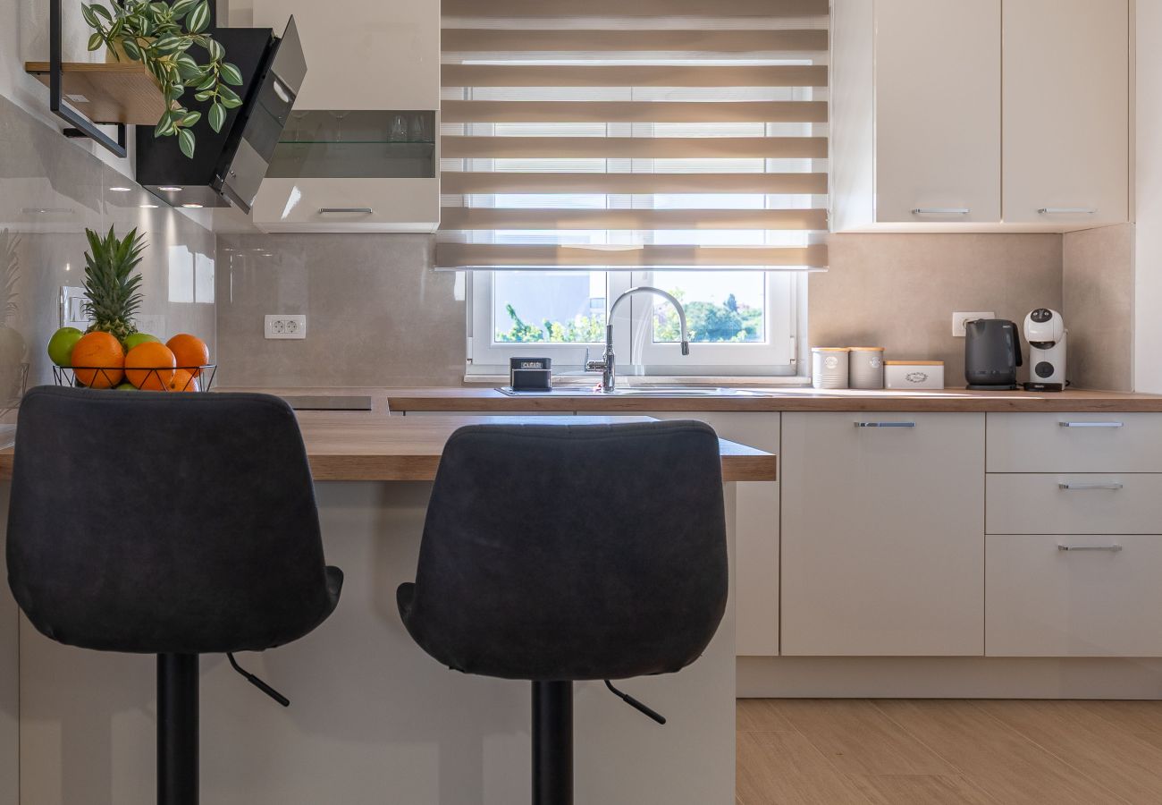 Ferienwohnung in Zadar - Ferienwohnung Klanac 1 mit Balkon