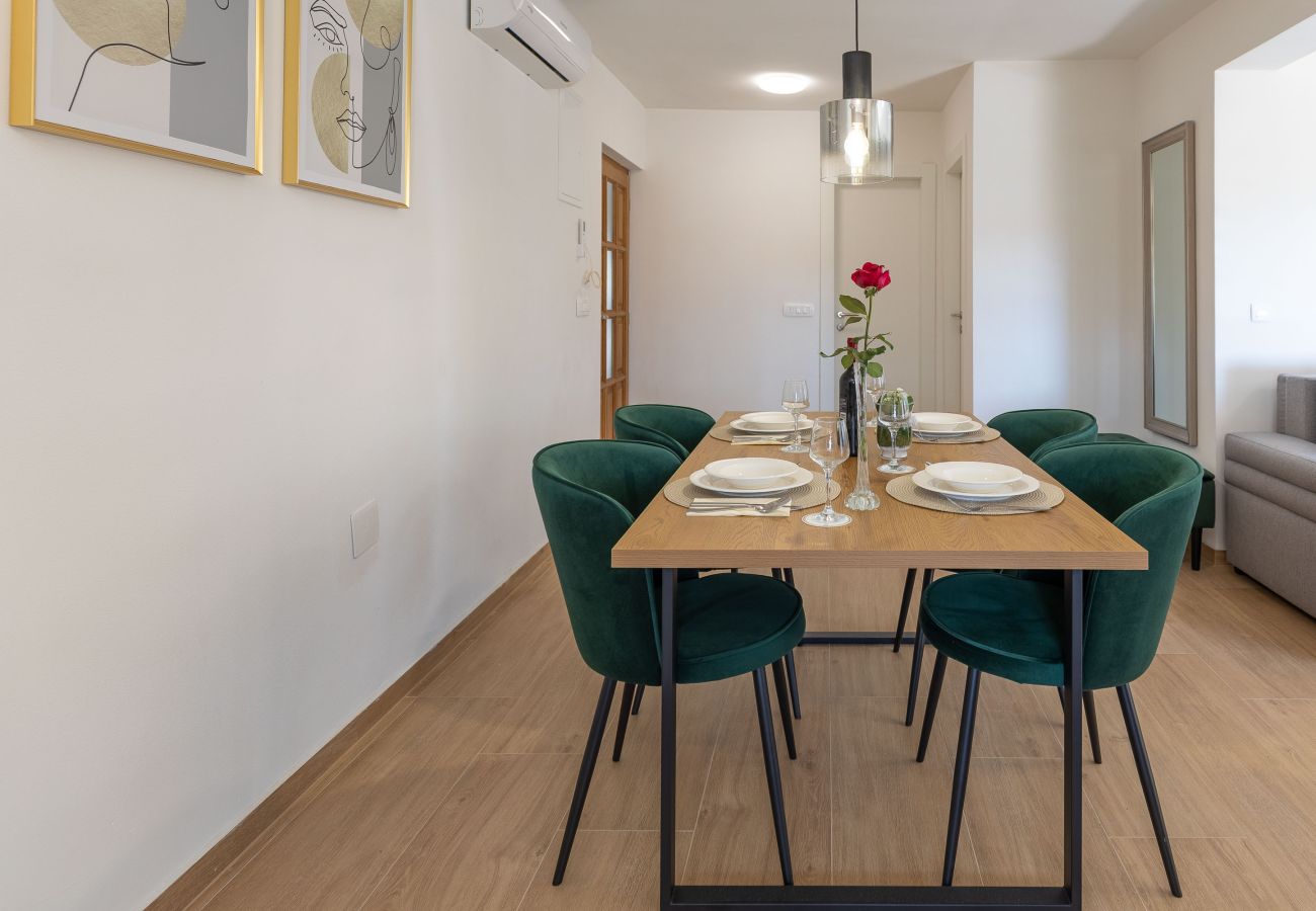 Ferienwohnung in Zadar - Ferienwohnung Klanac 1 mit Balkon
