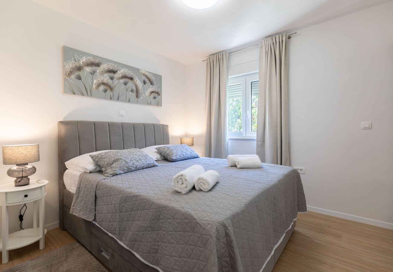 Ferienwohnung in Zadar - Ferienwohnung Klanac 1 mit Balkon