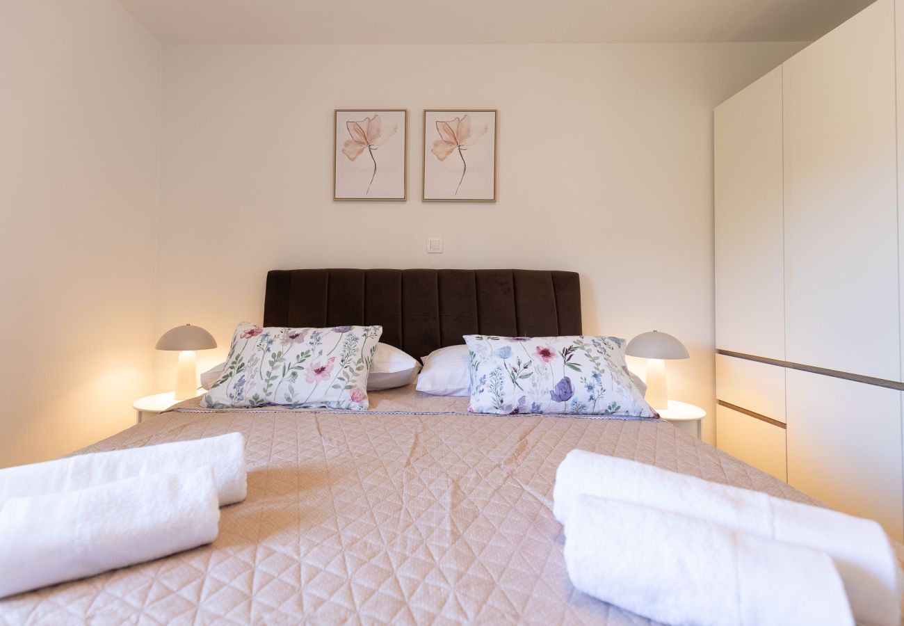 Ferienwohnung in Zadar - Ferienwohnung Klanac 2 mit zwei Balkonen