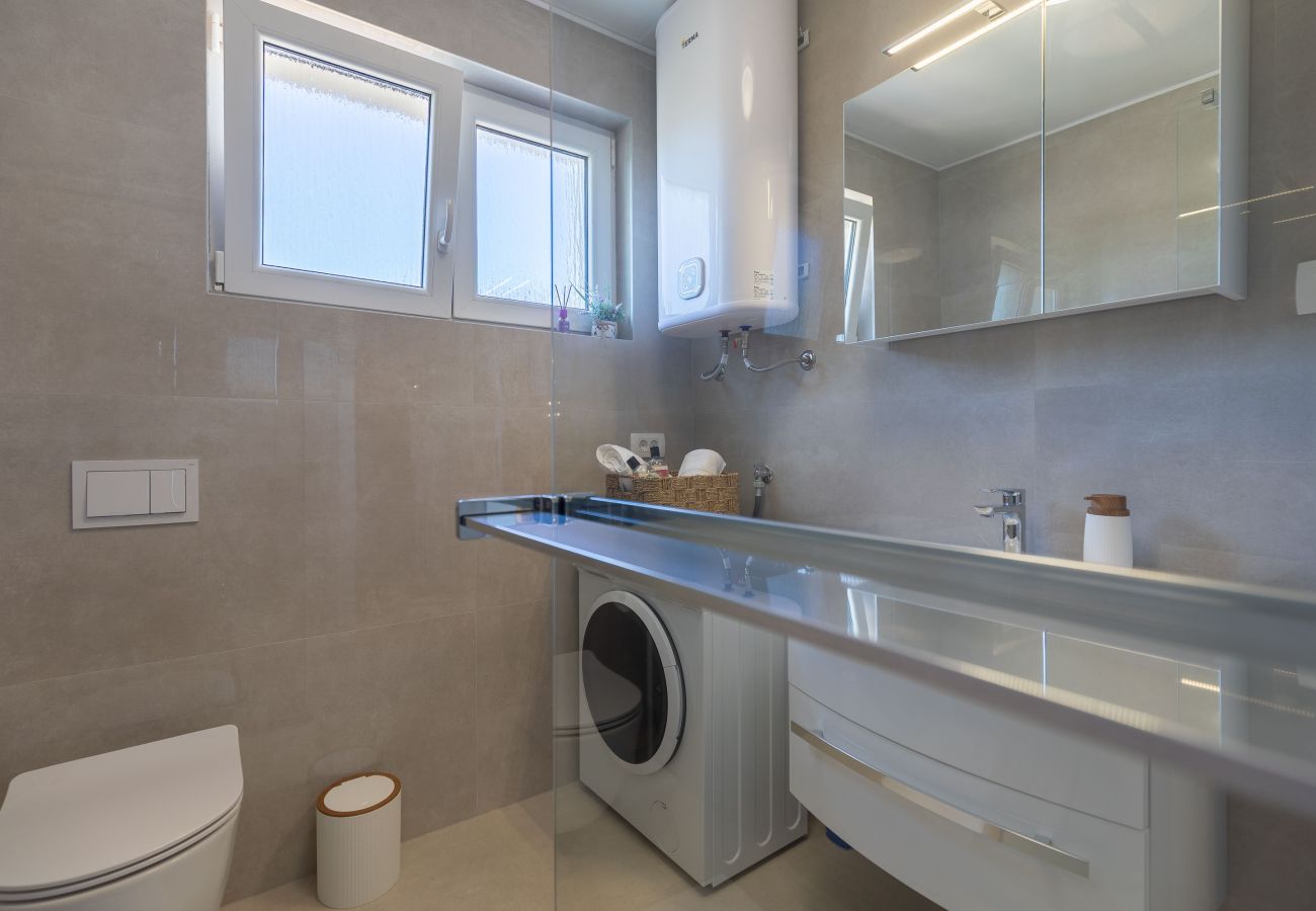 Ferienwohnung in Zadar - Ferienwohnung Klanac 2 mit zwei Balkonen
