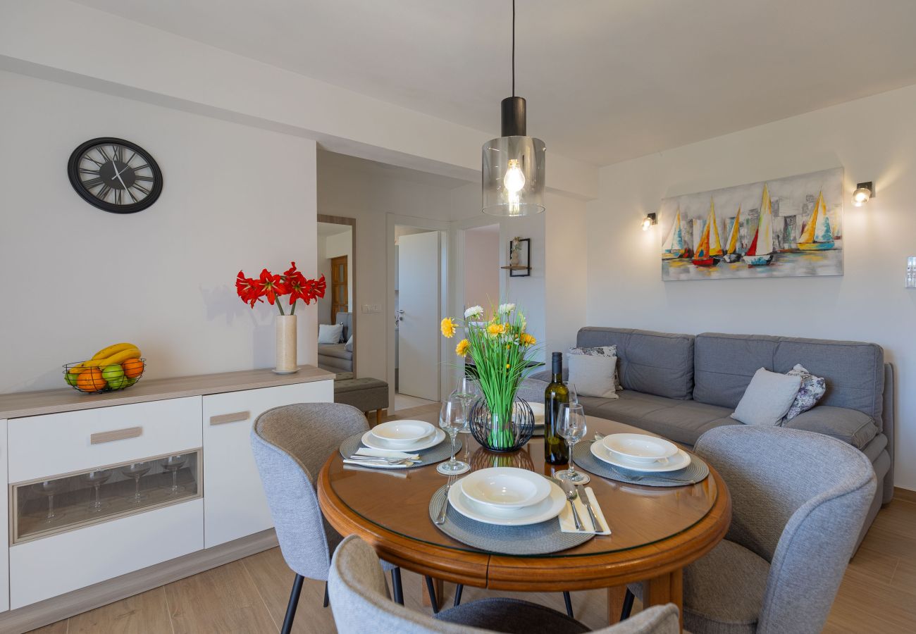 Ferienwohnung in Zadar - Ferienwohnung Klanac 2 mit zwei Balkonen