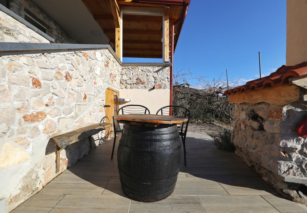 Ferienhaus in Dobropoljana - Ferienhaus Despoja nahe Naturstrand