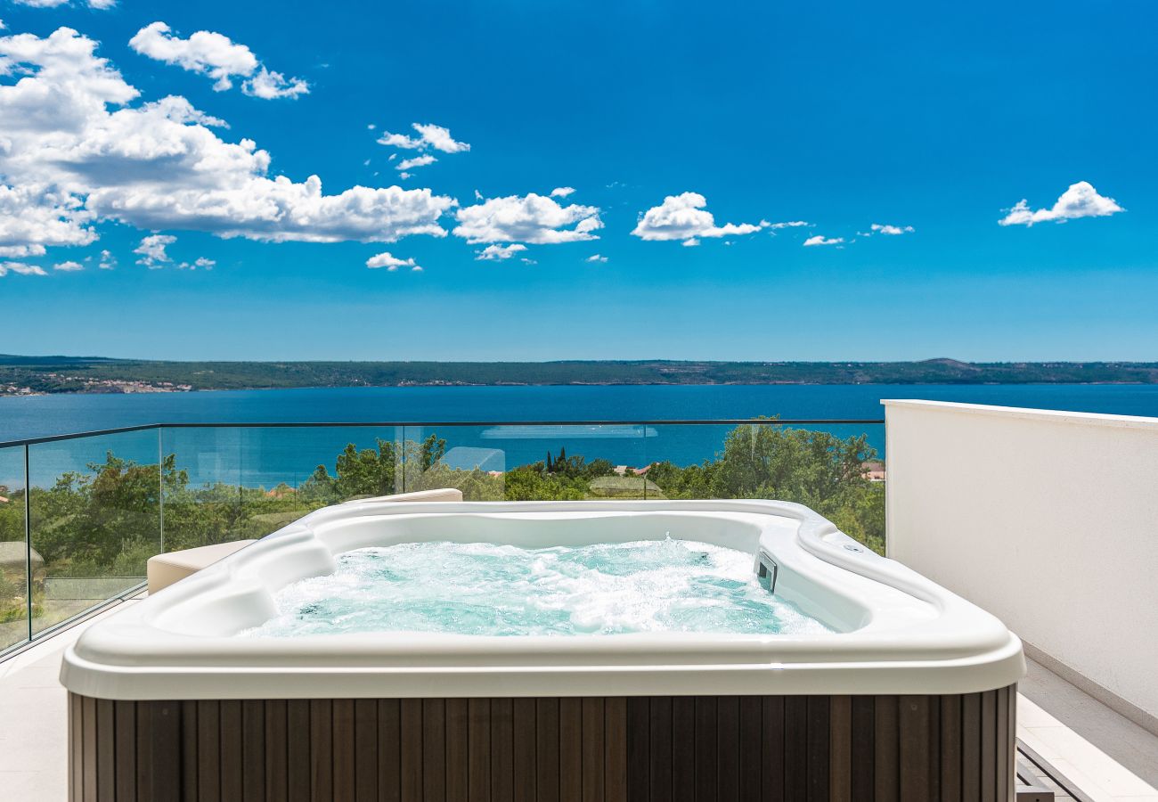 Villa in Maslenica - Villa Michelle mit Infinity Pool