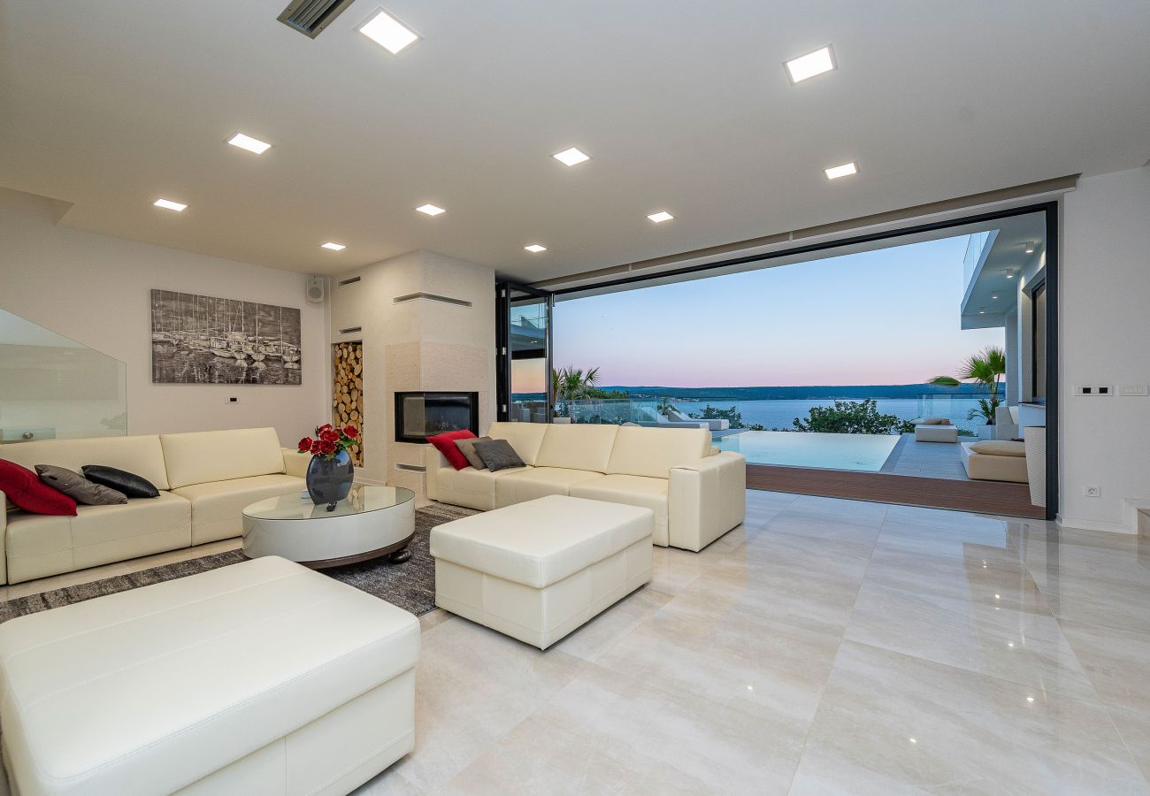 Villa in Maslenica - Villa Michelle mit Infinity Pool