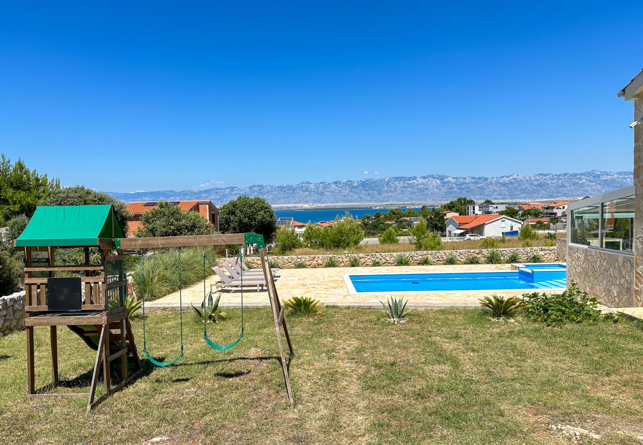 Ferienhaus in Vir - Ferienhaus Artano mit Privatpool