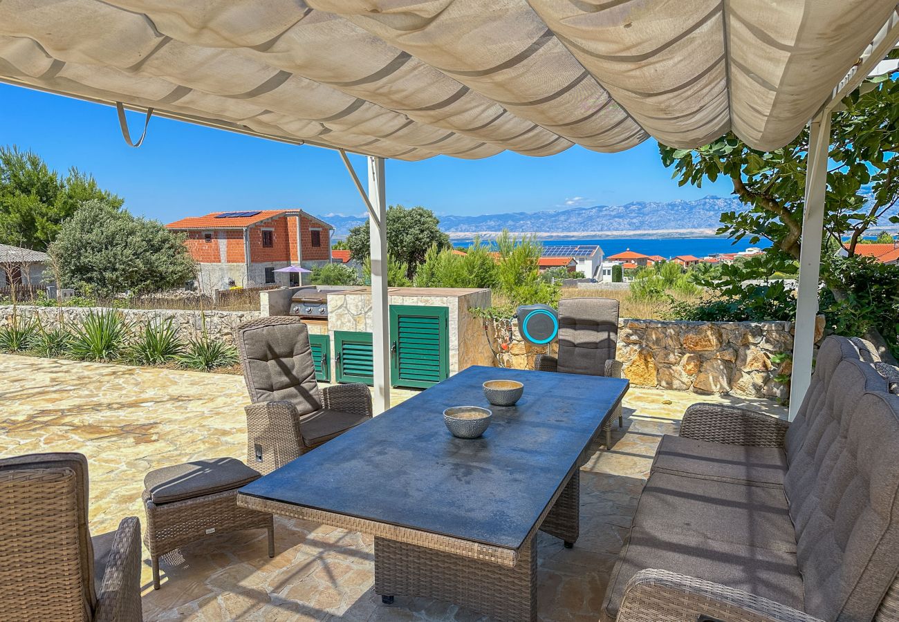 Ferienhaus in Vir - Ferienhaus Artano mit Privatpool