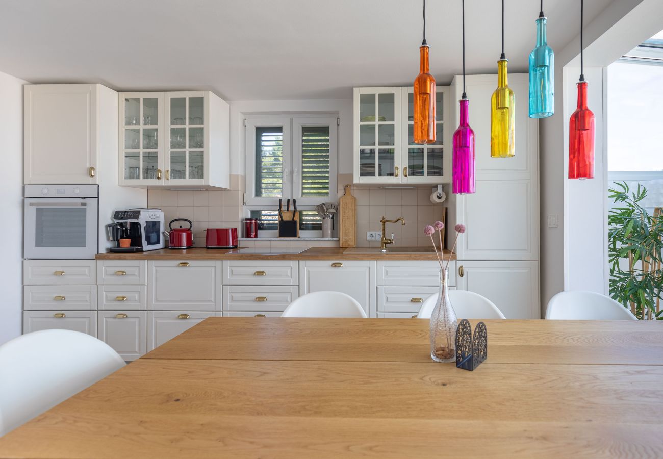Ferienhaus in Vir - Ferienhaus Artano mit Privatpool