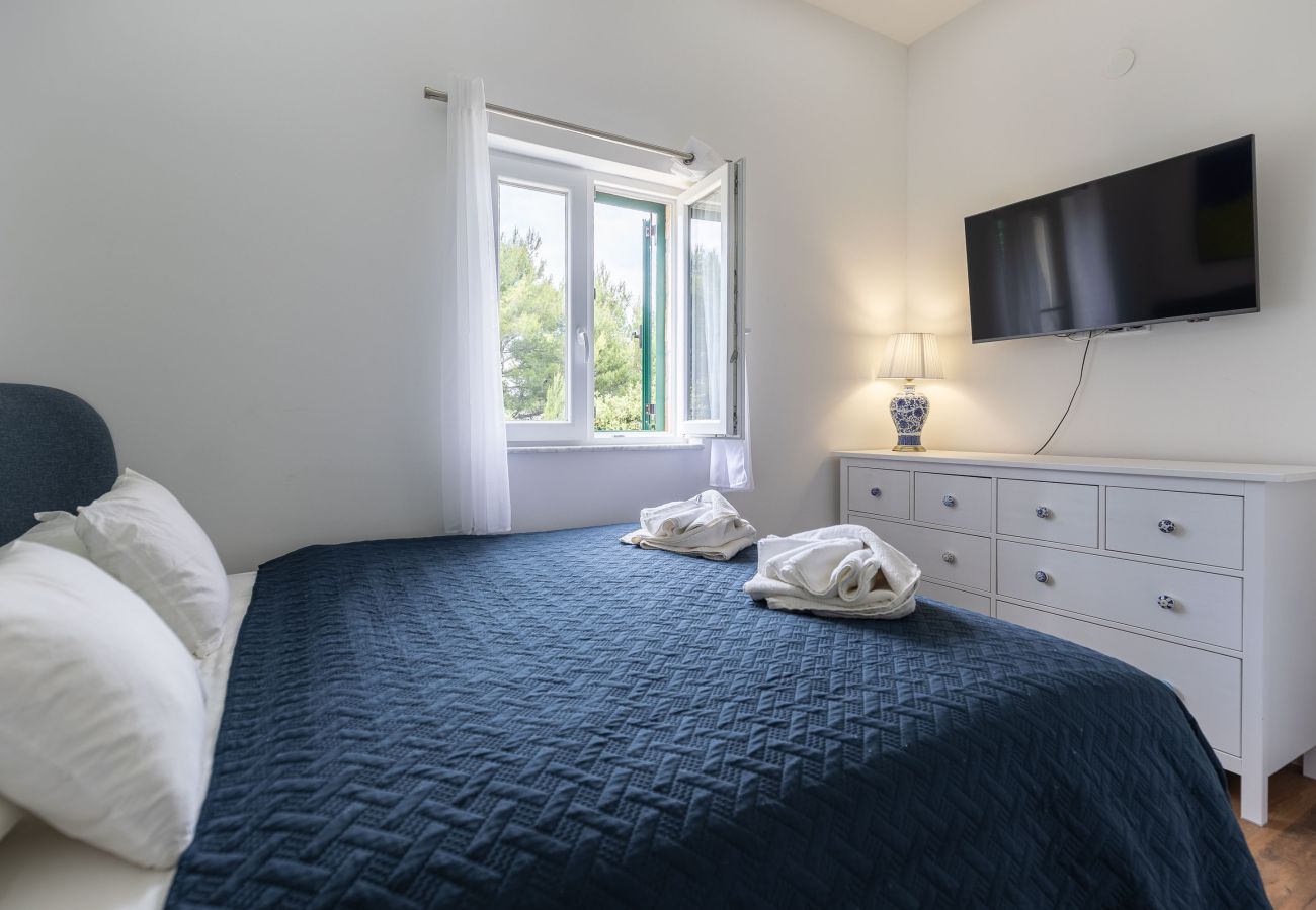 Ferienhaus in Vir - Ferienhaus Artano mit Privatpool
