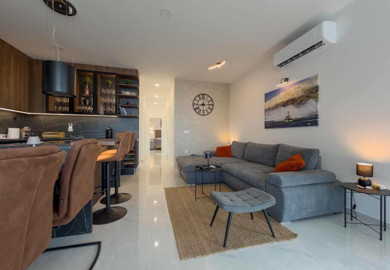 Ferienwohnung in Rovanjska - Ferienwohnung Bay View mit Privatpool